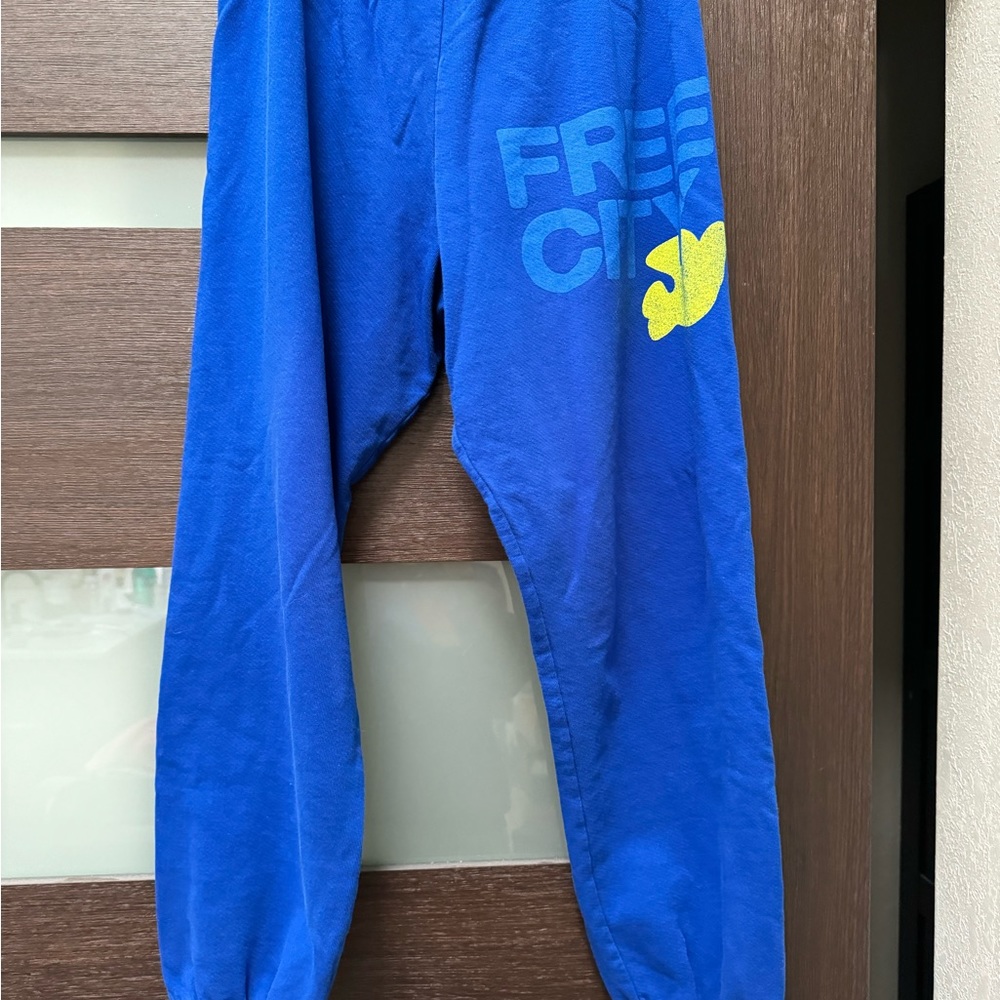 Freecity sweat pants